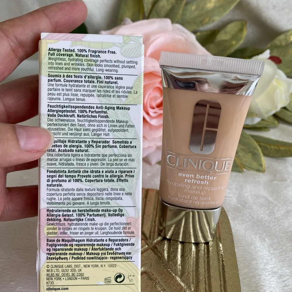 Clinique Even Better Refresh Hydrating and Repairing Makeup CN 10- Alabaster